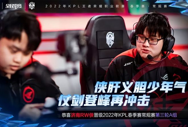 出了当时足 出了当时足